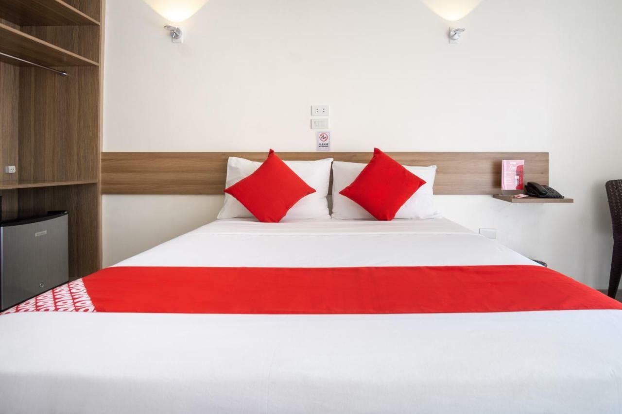 18 Suites Cebu Eksteriør billede